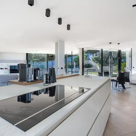 La Pinede Villa *